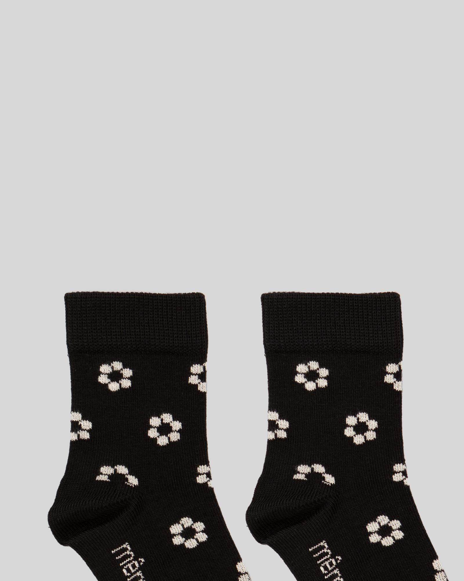 baby socks - daisy dots